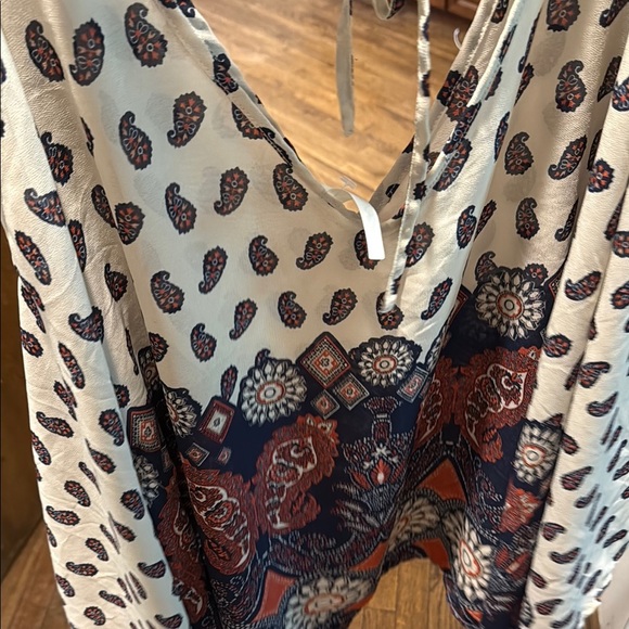 Women’s TRUTH top size L - Picture 9 of 16